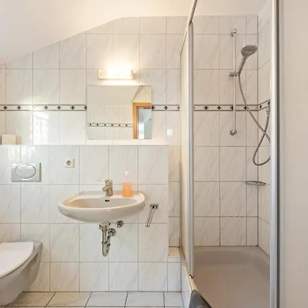 Monteurzimmer Haus 6 Nebringen Fuer Bis Zu 12 Personen - Kueche Und Parkplaetze Vorhanden * Gäufelden